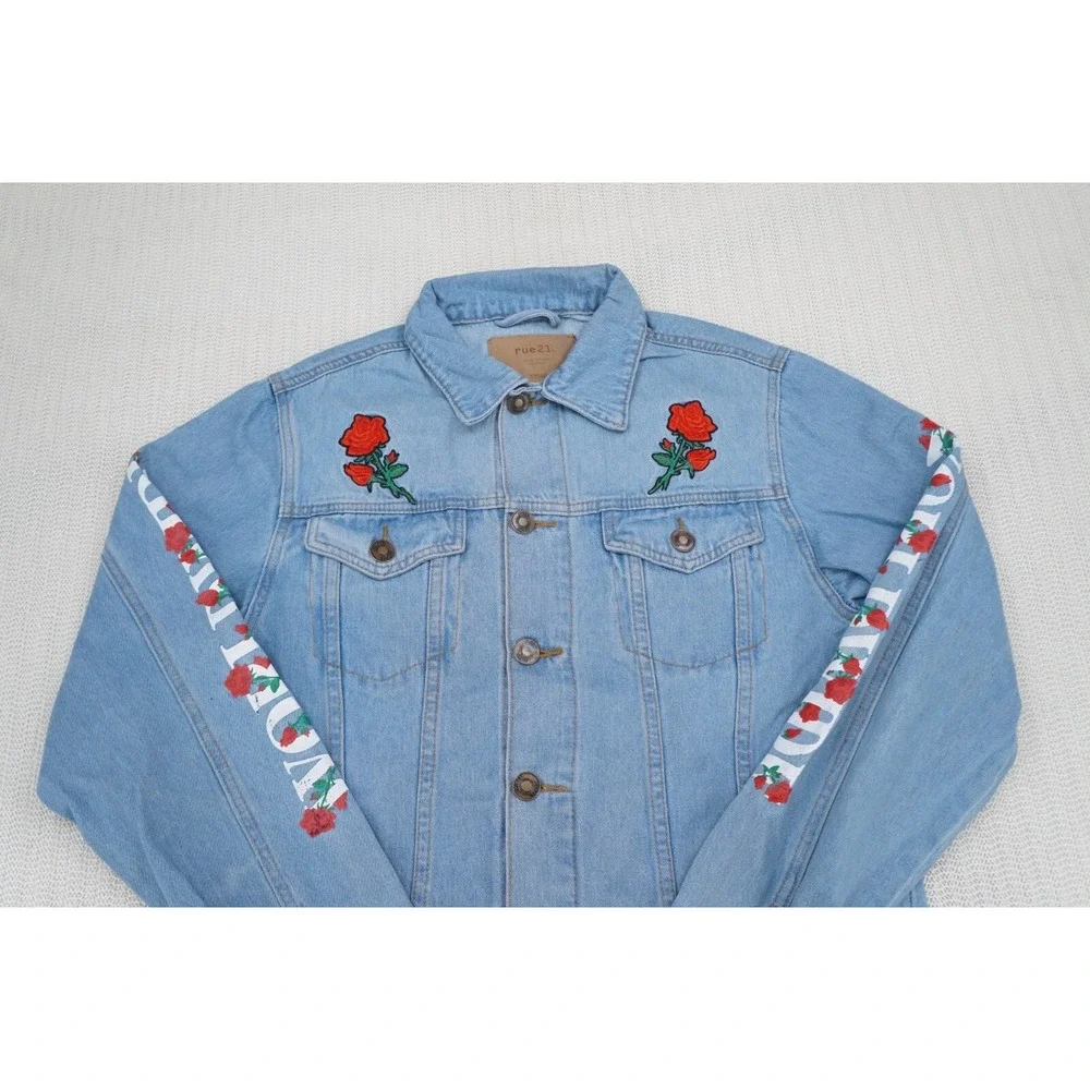 Rue 21 Jean Jacket Womens Small Blue Denim‎ Rose Worldwide Graphic Trucker
